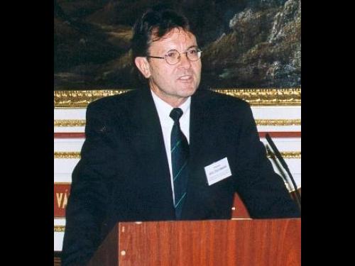 Prof. Dr. Dietmar Goltschnigg (Ausztria)